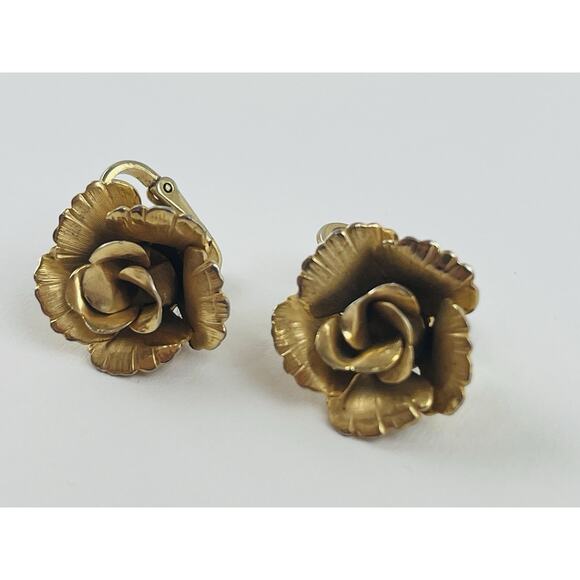 Lisner Open Rose Flower Clip On Earrings Gold Tone Jewelry Vintage Granny 3D Chu - Picture 5 of 13